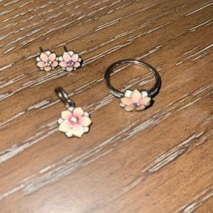 Pandora Magnolia Bloom Retired